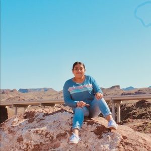 Meet your Posher, Valerie